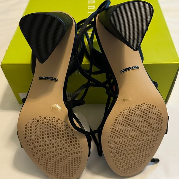 Gianni Bini Dakota Satin Floral Heels – Black w/ Champagne Rose – Size 8M (NEW!) - Picture 2 of 5